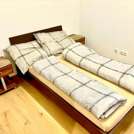 Luxus Mit Eigenem Garten Apartment *