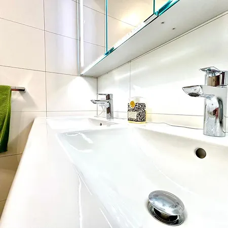 Luxus Mit Eigenem Garten Apartment *