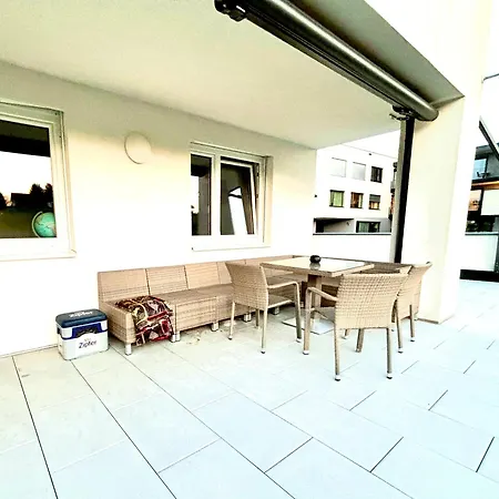 Luxus Mit Eigenem Garten Apartment